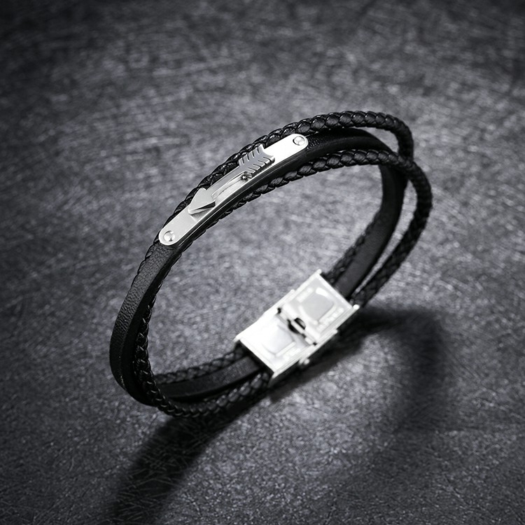Bracelet pour homme en cuir noir et plaque en acier inoxydable avec une flèche