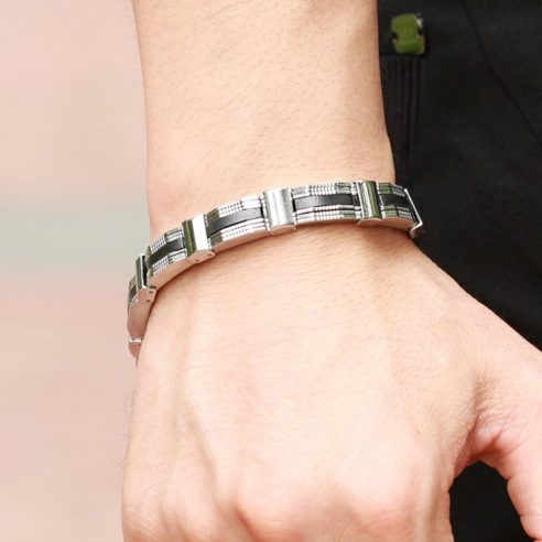 Bracelet en acier inoxydable avec silicone