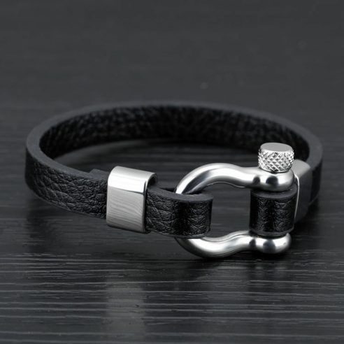 Bracelet pour homme en cuir noir avec manille en acier inoxydable