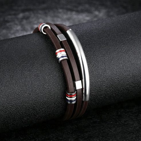 Bracelet en cuir synthétique marron et pièces en acier inoxydable ornées de bandes bleu blanc rouge