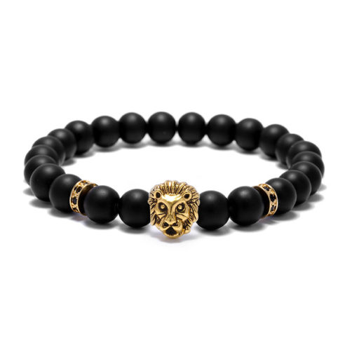 Bracelet pour homme composé d'une élégante tête de lion de couleur argent ou or et de perles d'agate mate.