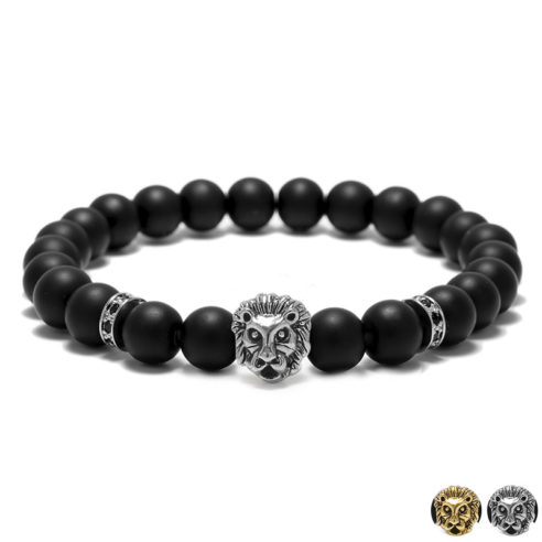 Bracelet pour homme composé d'une élégante tête de lion de couleur argent ou or et de perles d'agate mate.