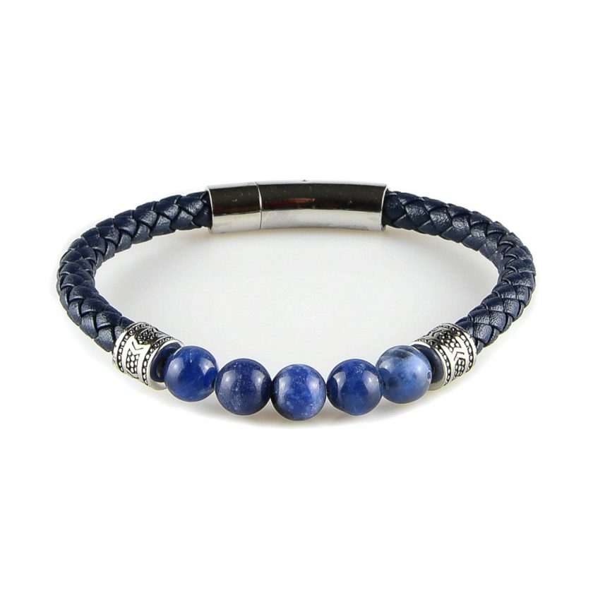 Bracelet pour homme en cuir bleu marine tressé et avec cinq perles bleues.
