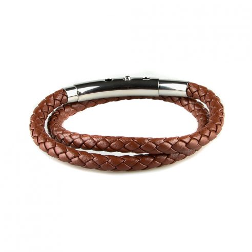 Bracelet pour homme en cuir marron tressé.