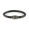Bracelet pour homme en cuir tressé noir.