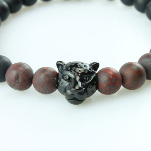 Bracelet pour homme composé d'une élégante tête de léopard noire, de perles d'agate noires et de pierres rutile naturelles.