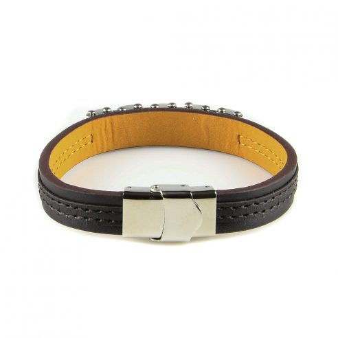 Bracelet pour homme en cuir lisse marron avec des inserts en silicone noir sur la face avant.