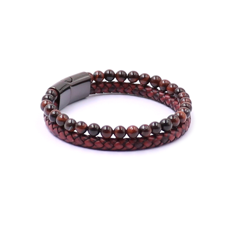 Bracelet pour homme composé d'une lanière de cuir tressé de couleur bordeaux et de pierres œil de tigre rouge.