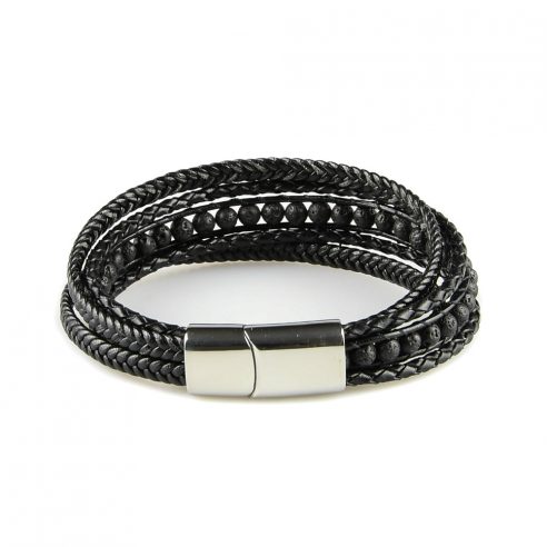 Bracelet pour homme composé de plusieurs lanières de cuir noir lisse et tressé, et de pierres de lave.